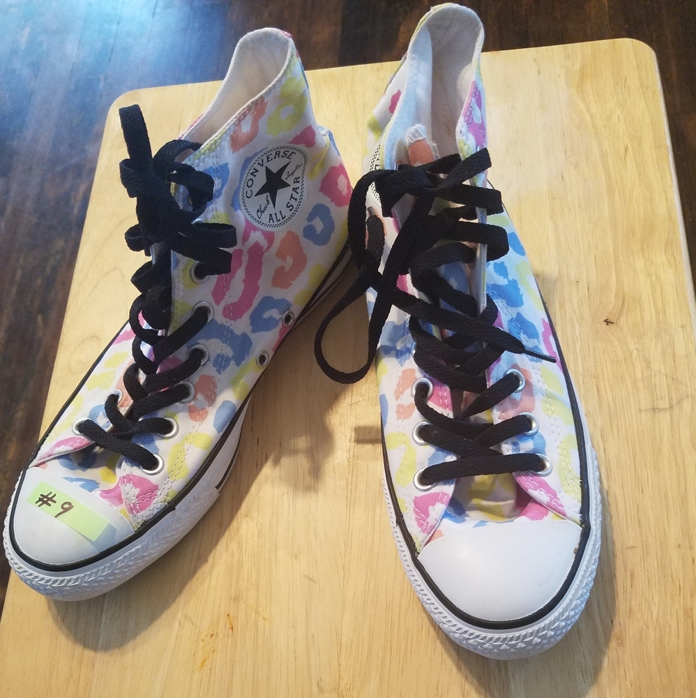 Multicolored Converse - Picture 4 of 4